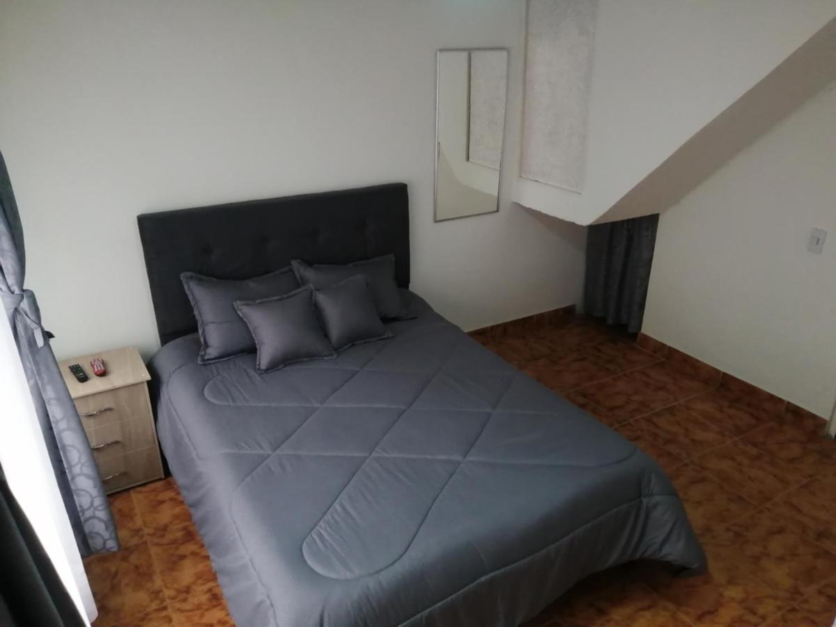 Habitacion Privada Cerca Al Aeropuerto Y Terminal Bogotá Exteriör bild